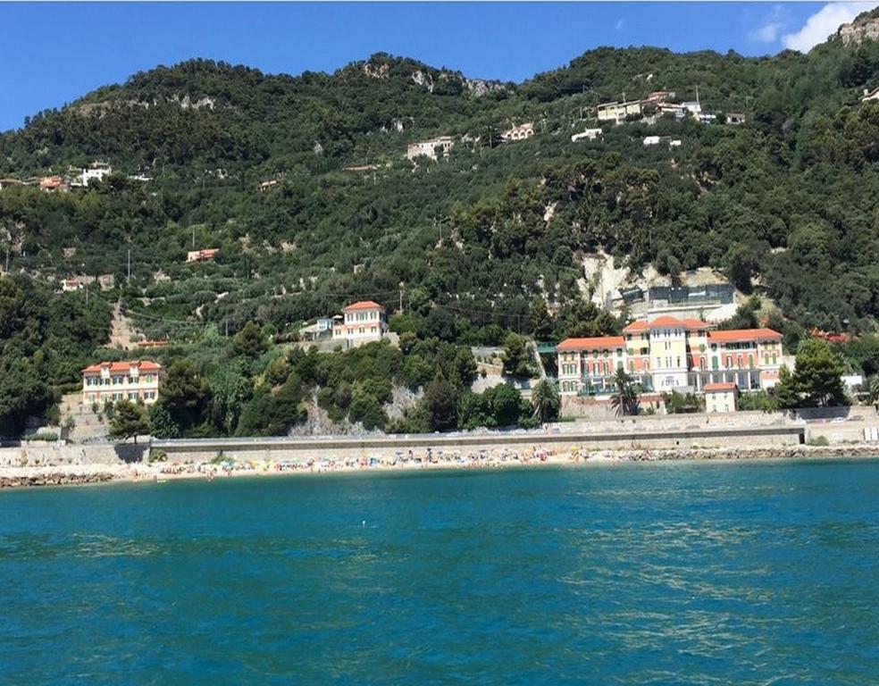 Hotel Del Golfo فينالي ليغوري المظهر الخارجي الصورة